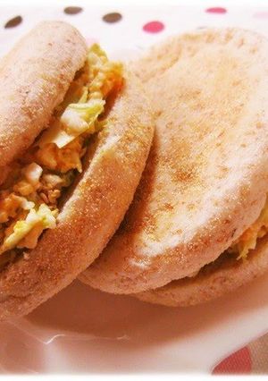 A picture of English Muffin and Avocado Egg Sandwich.