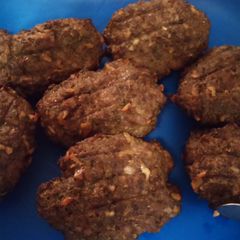 A picture of Salisbury Steak.