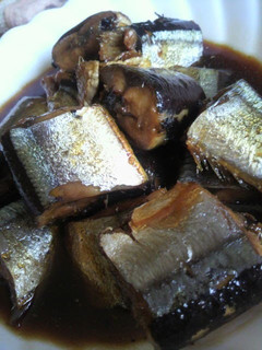 A picture of Tasty Candied Pacific Saury in a Frying Pan.