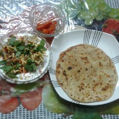 A picture of Palak Kachori.