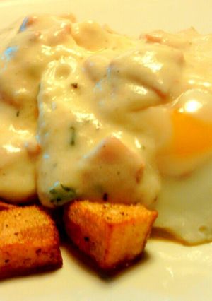 A picture of Eggs Saturday Style.