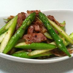 A picture of Fried Asparagus and Bacon.