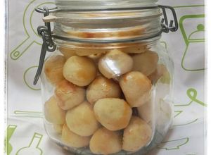 Foto resep Nastar Isi Selai Belimbing (Eggless / Gluten Free / No Mixer)