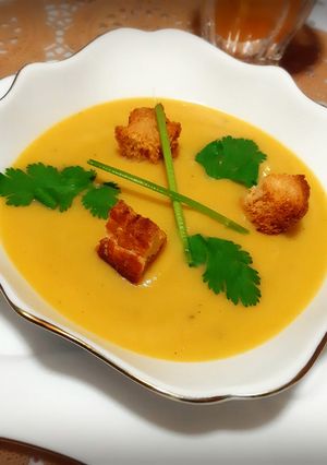 Une photo de Velouté de légumes aux curry 🍴