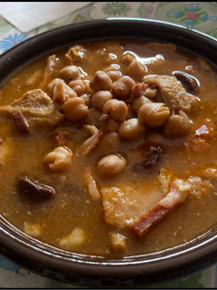 Una foto de Callos de ternera con garbanzos