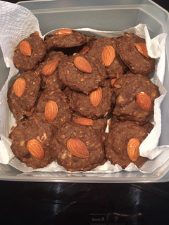 Una foto de Galletas de avena, muesli y plátano
