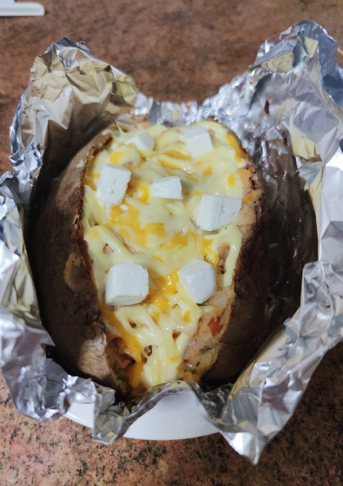 Una foto de Patatas asadas rellenas