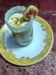 அத்திப்பழச்சாறு(Fig Fruit Shake recipe in Tamil) செய்முறை முக்கிய புகைப்படம்