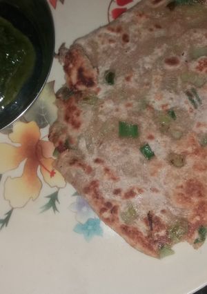 A picture of Spring onion roti.