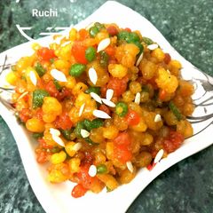 A picture of Tri colour meethi boondi.