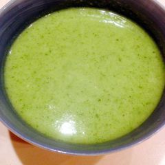 A picture of Watercress Cauliflower Soup.