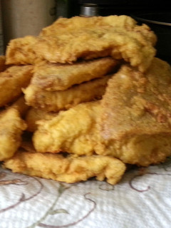 A picture of Mama's catfish & spaghetti.
