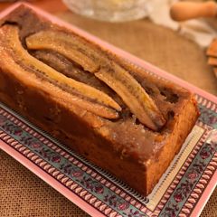 A picture of Banana Cake.