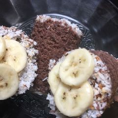 A picture of Ragi puttu+ pazham.