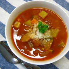 A picture of Easy Minestrone made with Tomato Juice.