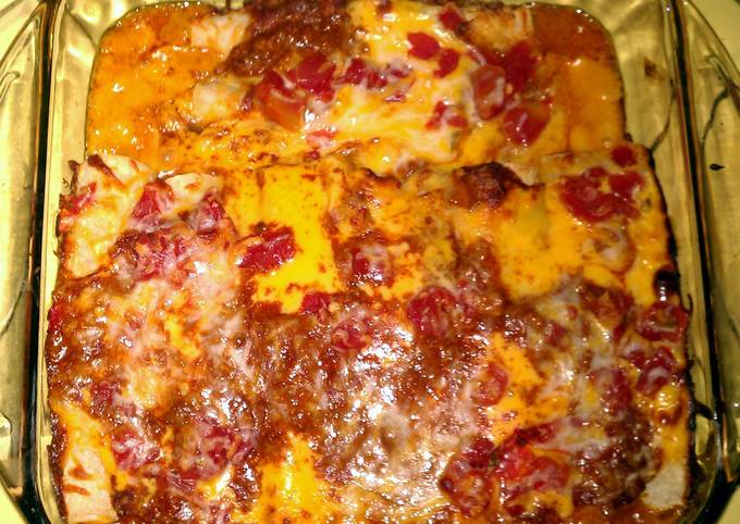 Easy Chili & Cheese Enchiladas