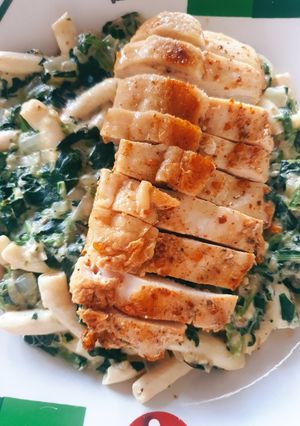 รูปของ Chicken alfredo maccaroni