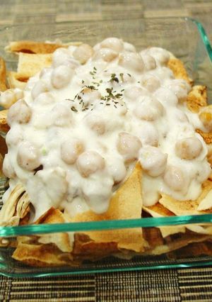 A picture of Middle Eastern Fatteh.