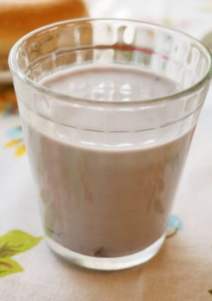 A picture of Blueberry Jam Milk.