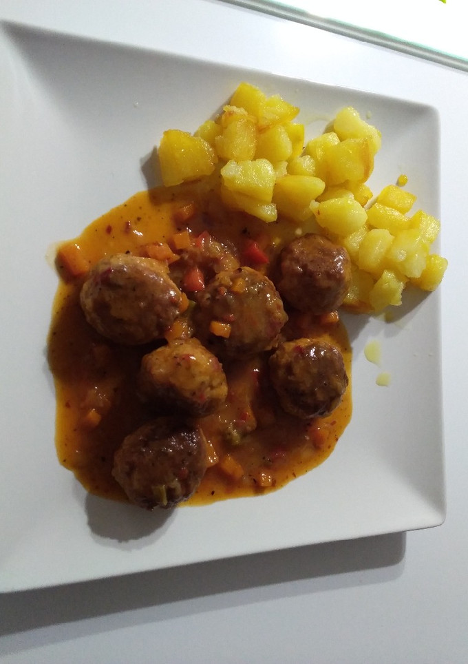 Una foto de Albóndigas con champis