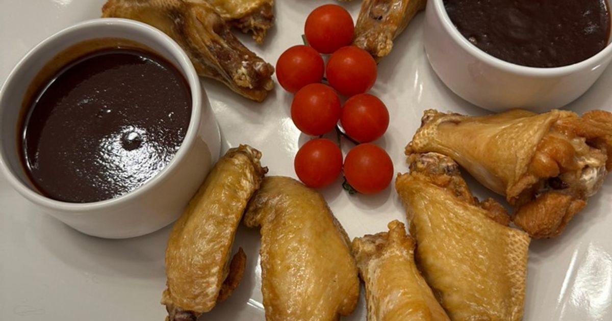 Chicken Wings With Mamba Sauce And Honey Ginger Sriracha Sauce Recipe ...