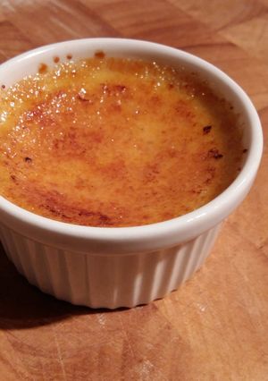 A picture of Crème brulee.