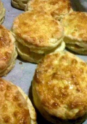 A picture of Super delicious buttermilk biscuits.