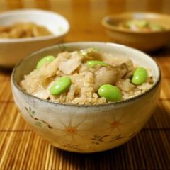 A picture of Shimeji & Maitake Mushroom Seasoned Rice.