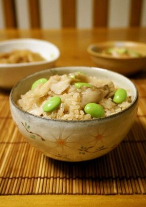 A picture of Shimeji & Maitake Mushroom Seasoned Rice.