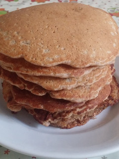 Una foto de Hotcakes Veganos Integrales, esponjosos y suaves