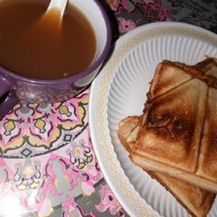 A picture of Toast with Spiced Tea.