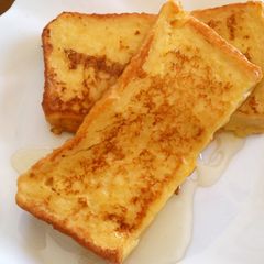 A picture of Simple! Fluffy and Moist French Toast.