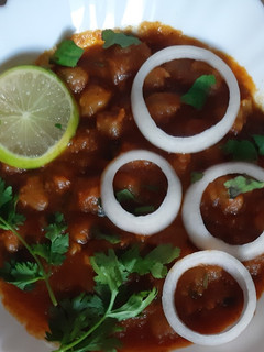 છોલે ચણા ની (Chole chana recipe in Gujarati) રેસીપી મુખ્ય ફોટો