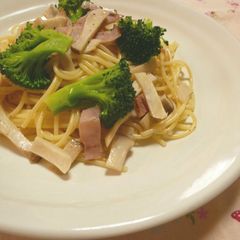 A picture of Lightly-Flavored Pasta with Broccoli and Bacon.