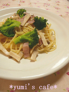 A picture of Lightly-Flavored Pasta with Broccoli and Bacon.