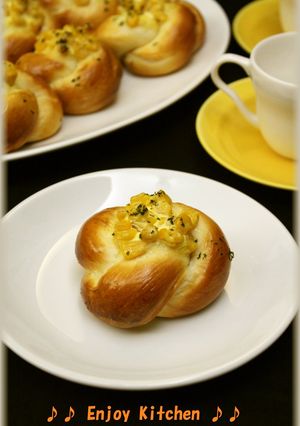 A picture of 【For Beginners】Corn and Mayonnaise Rolls.