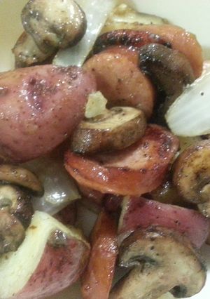 A picture of J's Quick 1 pan Beef Sausage & Onions.