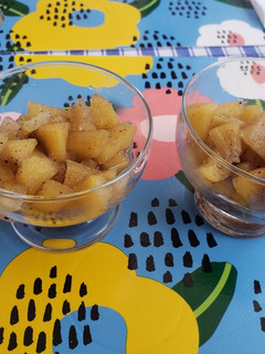 Una foto de Manzanas🍎🍎 cocida con stevia