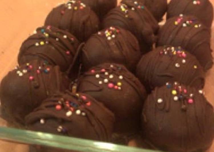 Easiest Way to Make Homemade Oreo Truffles