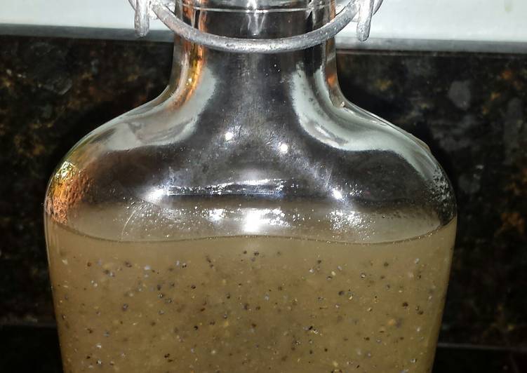 Simple Way to Make Any-night-of-the-week Poppyseed vinaigrette