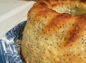 Una foto de Budín de limón y amapola - Chicas a tomar el té!