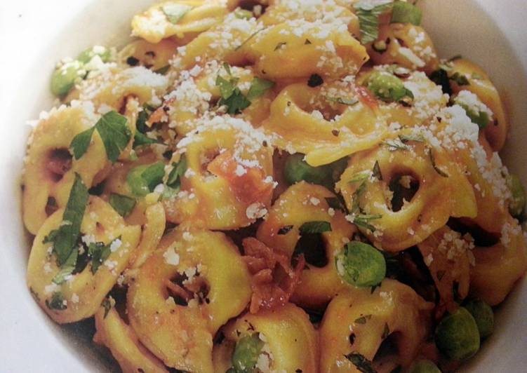Recipe Tortellini with Peas and Prosciutto
