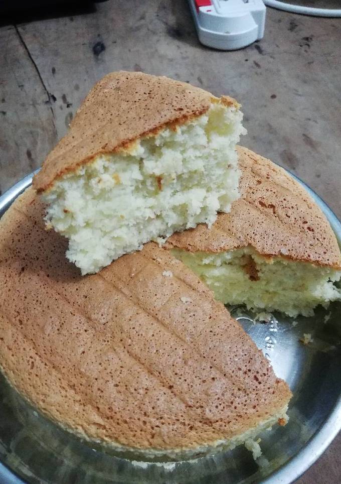 Hình của món Coconut sponge cake - Bông lan dừa nướng.