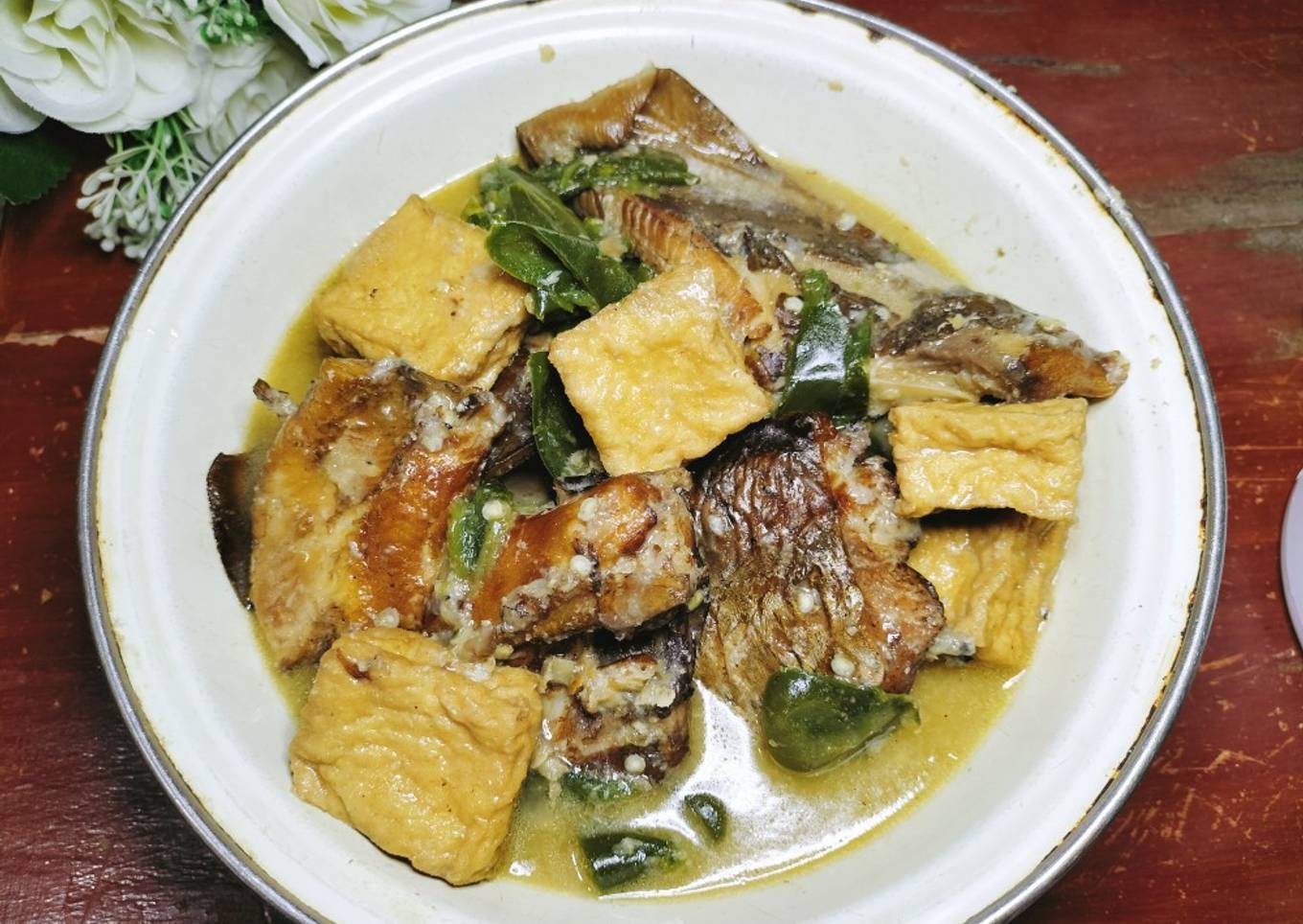 Mbek Mbek (Ikan Asap Santan)