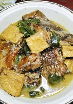 Foto resep Mbek Mbek (Ikan Asap Santan)