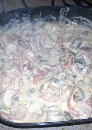 A picture of Scampi w/bacon and mushrooms.