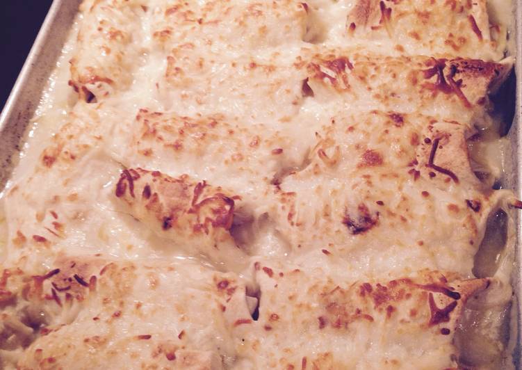 Simple Way to Prepare Homemade Cheesy Chicken Enchiladas  Repeat
