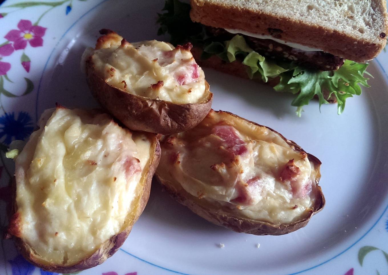 Sophie's ham and cheese potato skins