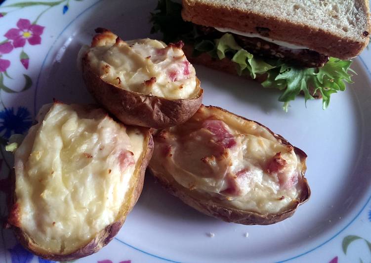 Recipe of Homemade Sophie&#39;s ham and cheese potato skins