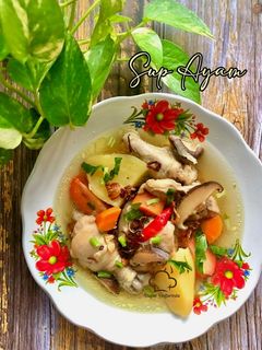 Gambar Sup Ayam Ringkas